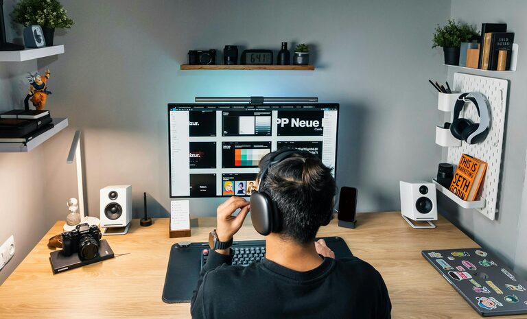 Tips for Creating a Cozy and Productive Home Office Space